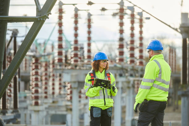 Best Licensed Electrician  in Ntgomery City, MO